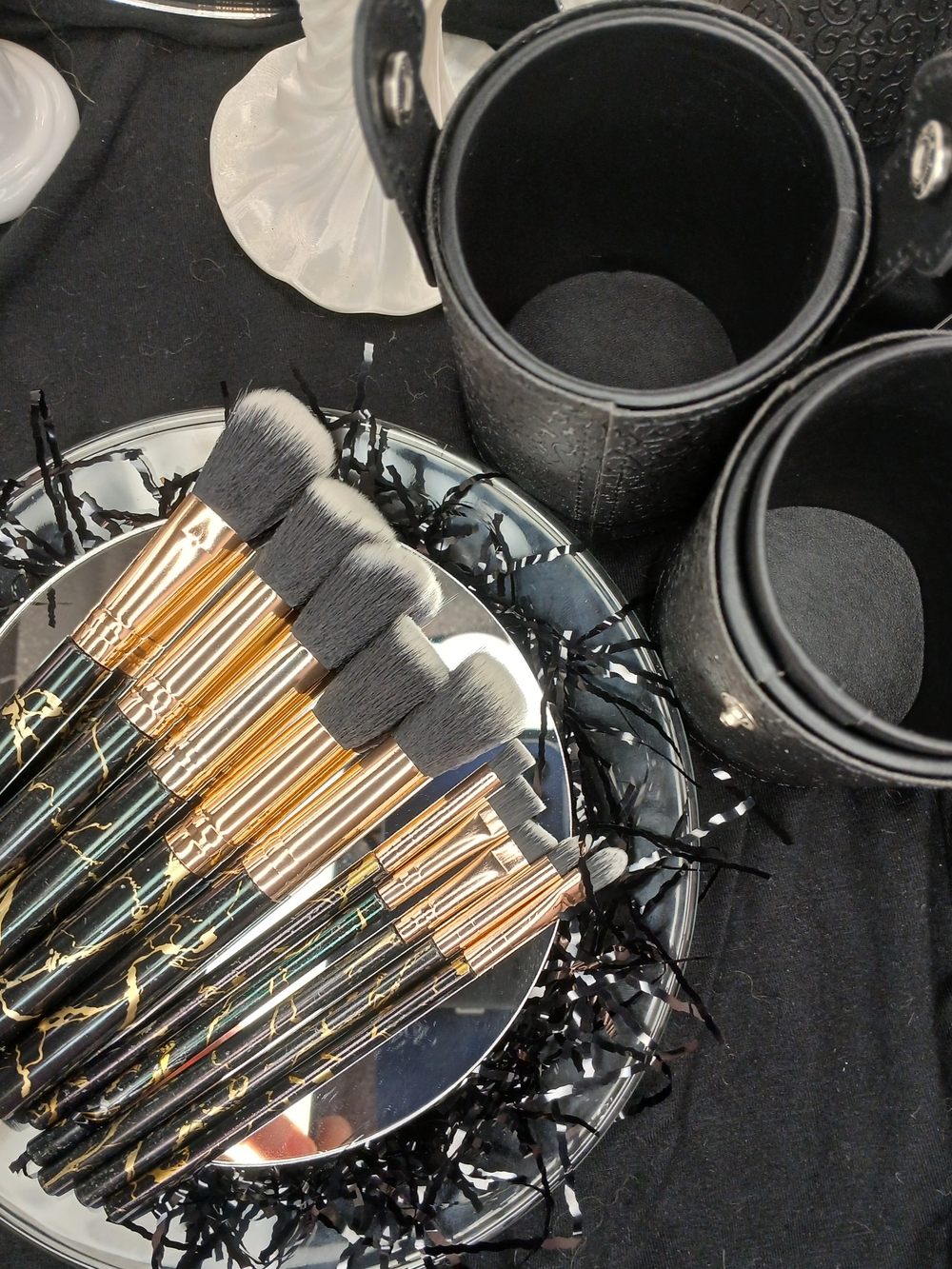 Luxury 10-Piece Marble-Pattern Makeup Brush Set With Matching Travel Case